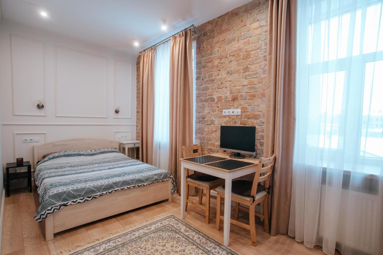 Stylish Latvian-Style Studio Apartment Near City Center, Parks, Cafes & Public Transit Riga Exterior photo
